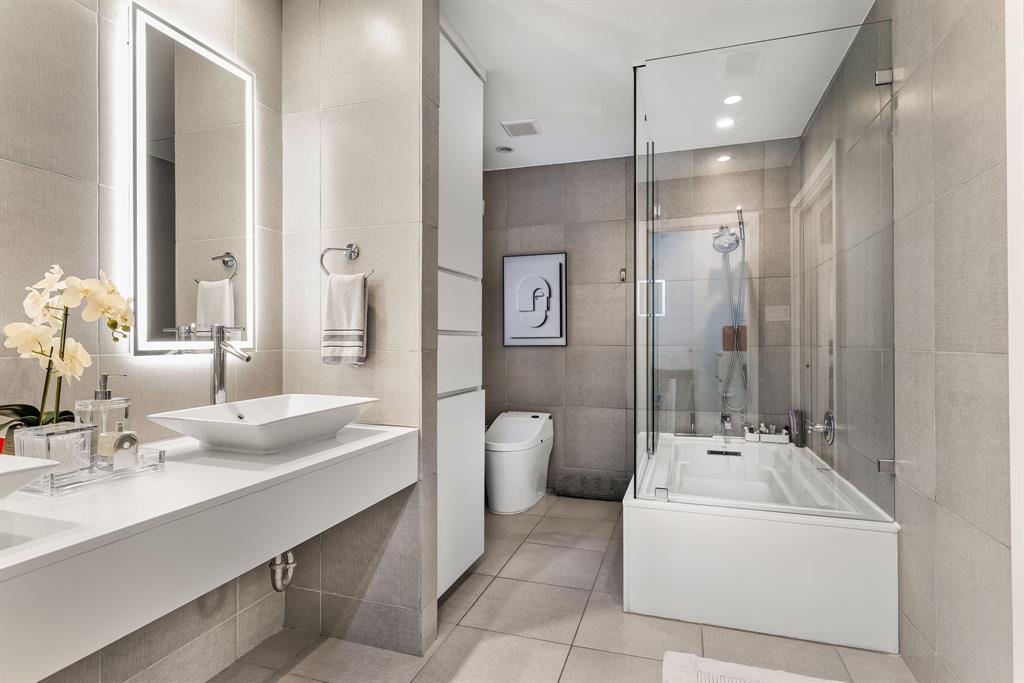 Guggenheim Acres - Residential