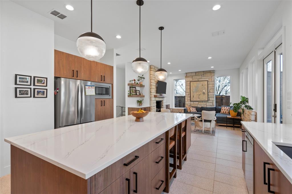 5116 Red Bud Lane