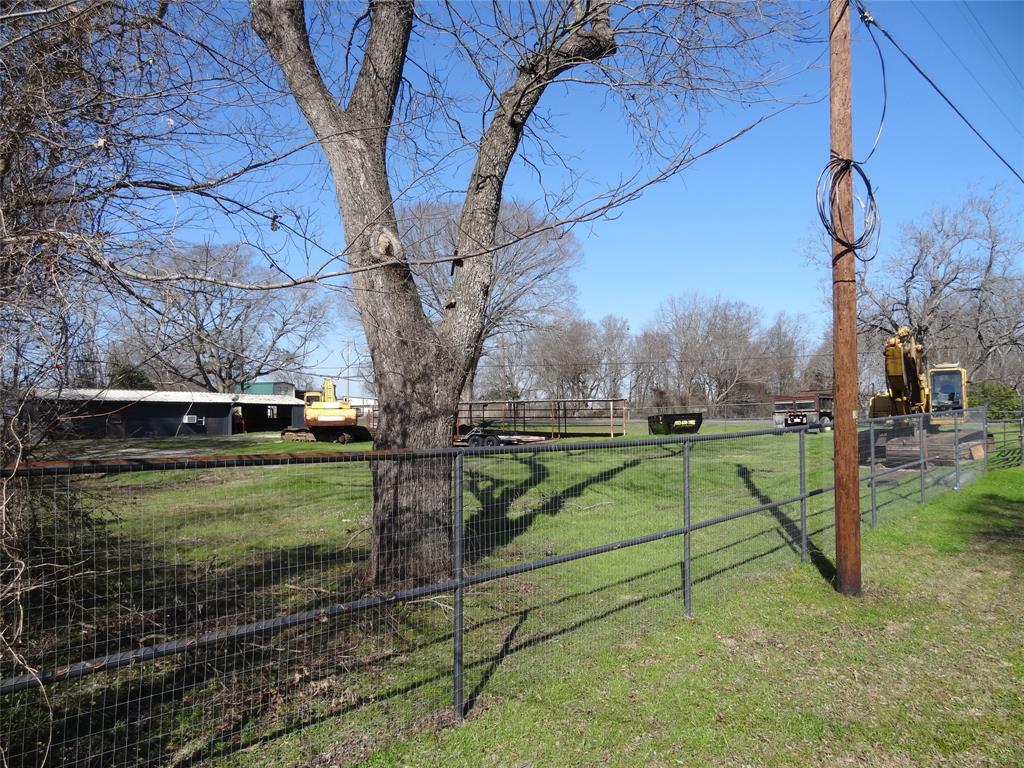 604 E State Highway 31 E