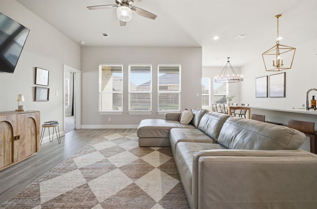 Mustang Crk - Residential