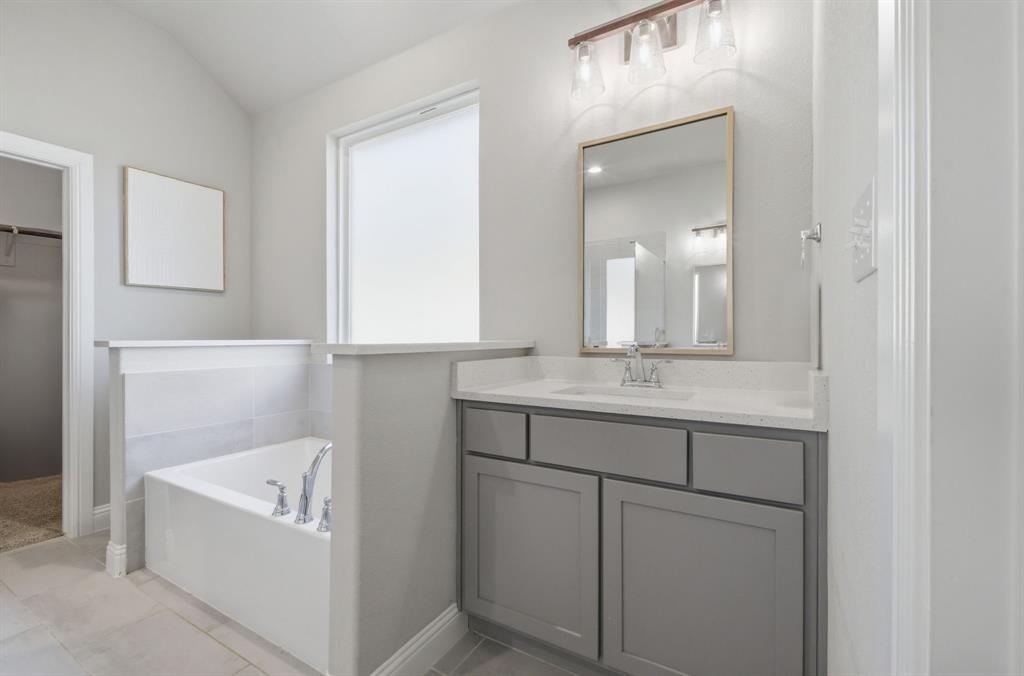 Mustang Crk - Residential