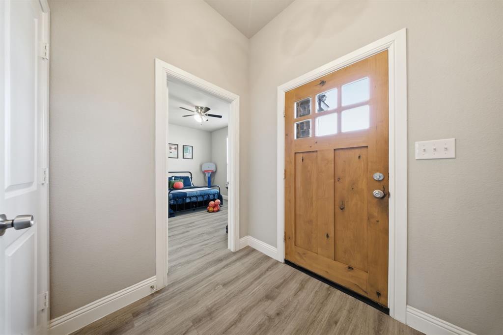 Mustang Crk - Residential