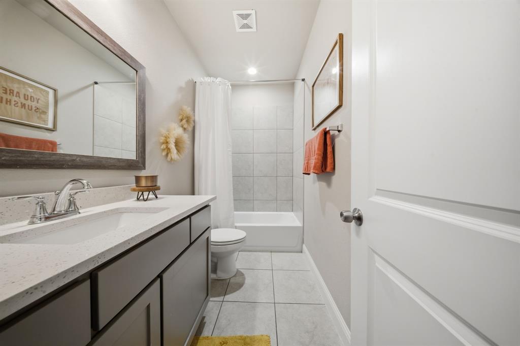 Mustang Crk - Residential