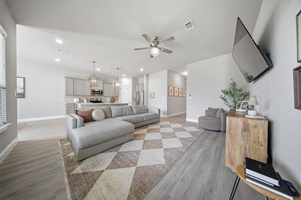 Mustang Crk - Residential