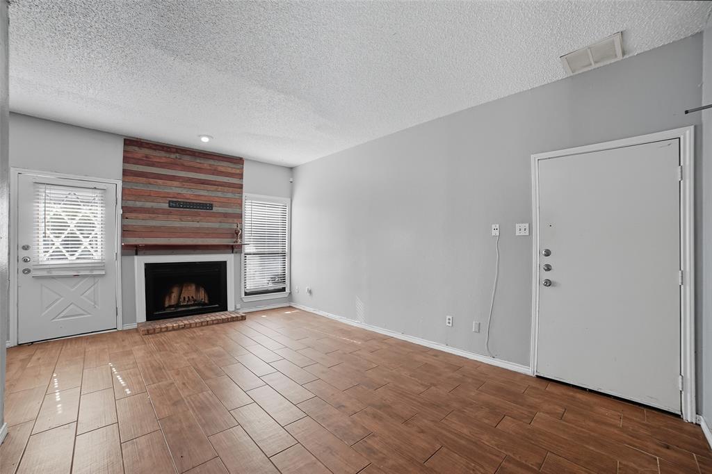 Embassy Oaks Condo - Residential