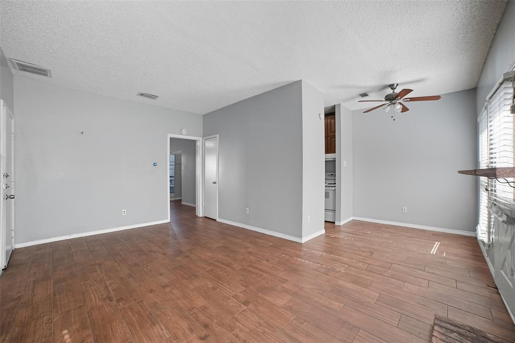 5620 Live Oak Street 104