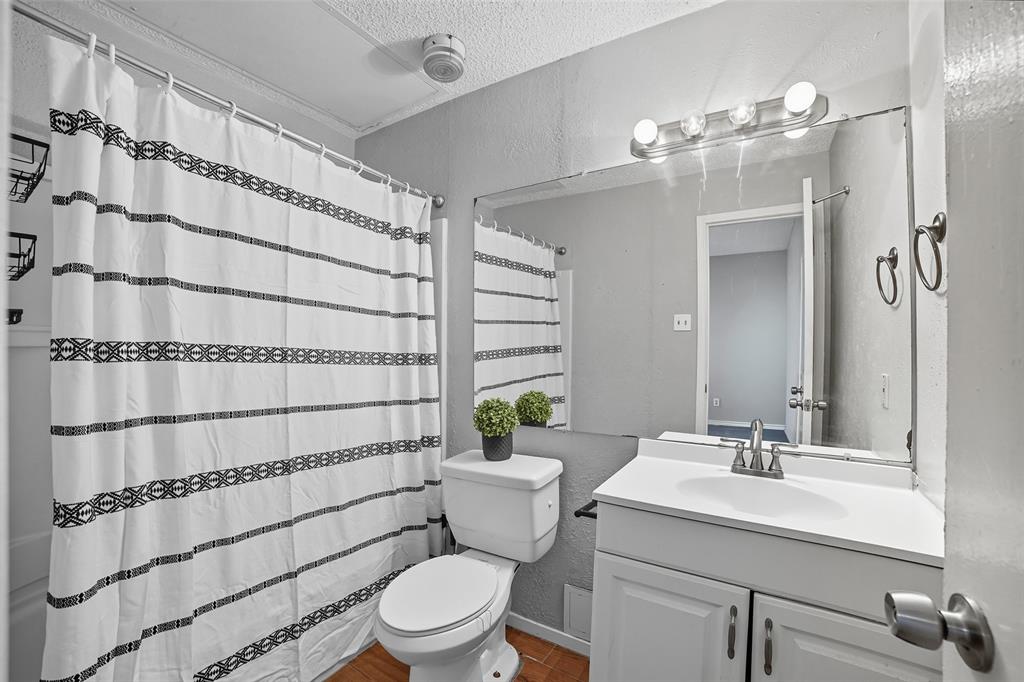 Embassy Oaks Condo - Residential