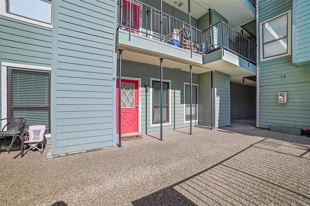 Embassy Oaks Condo - Residential