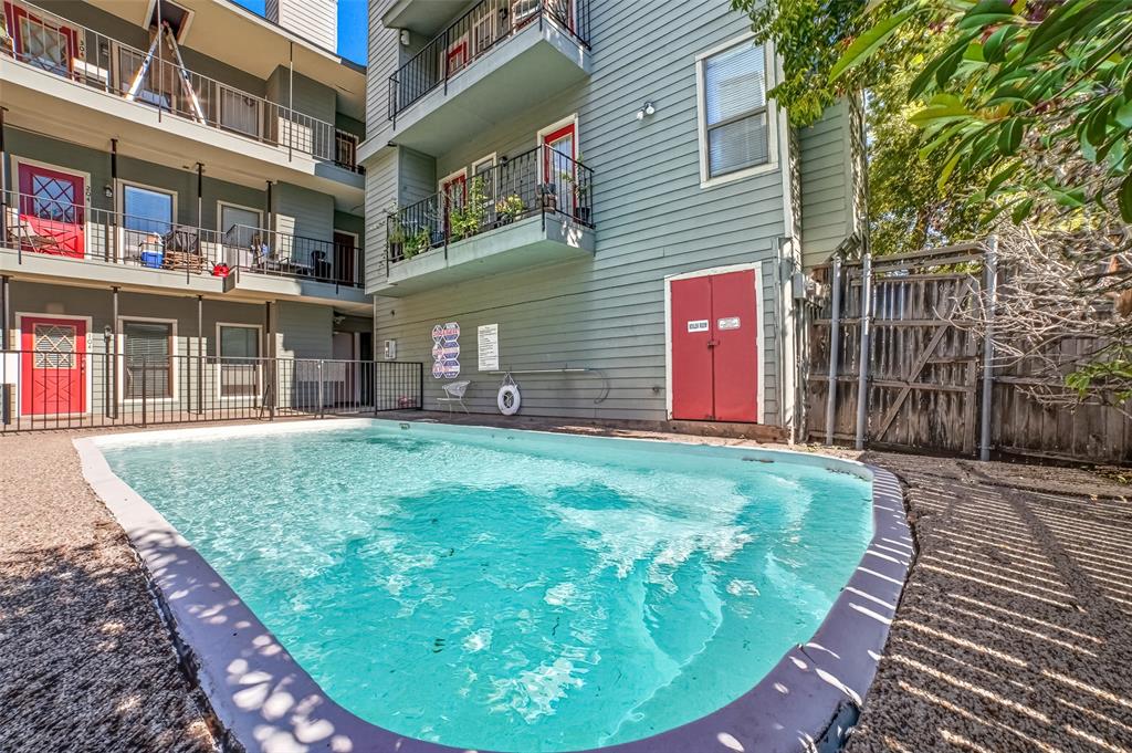 Embassy Oaks Condo - Residential