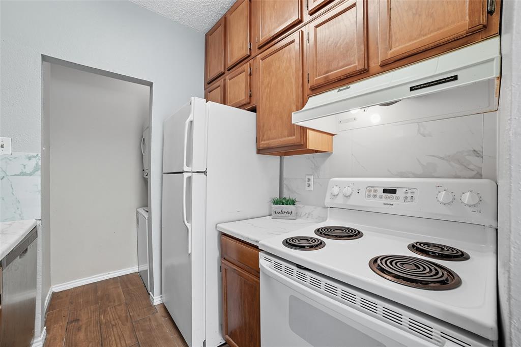 Embassy Oaks Condo - Residential