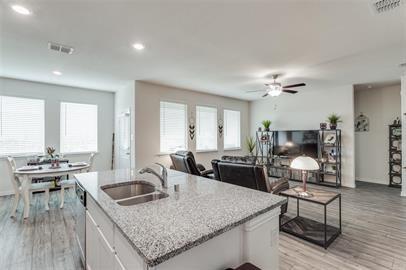 Primrose Xing Ph 4 - Residential