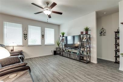 Primrose Xing Ph 4 - Residential