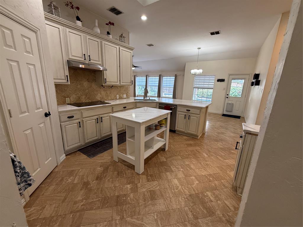 1709 Meridian Court