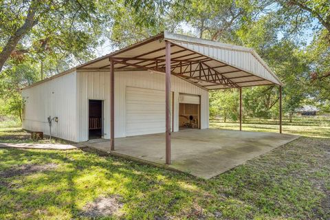Tiny photo for 152 COUNTY ROAD 4871, Newark, TX 76071 (MLS # 21099754)