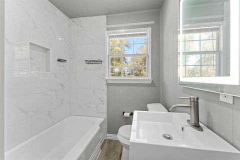 Tiny photo for 152 COUNTY ROAD 4871, Newark, TX 76071 (MLS # 21099754)