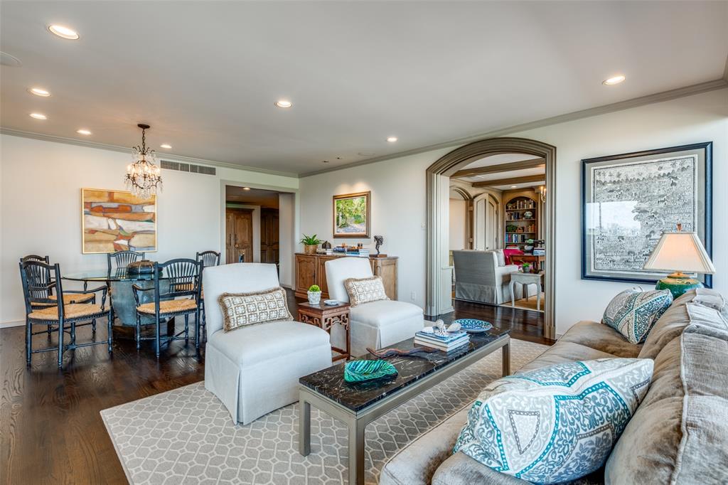 3601 Turtle Creek Boulevard 1006