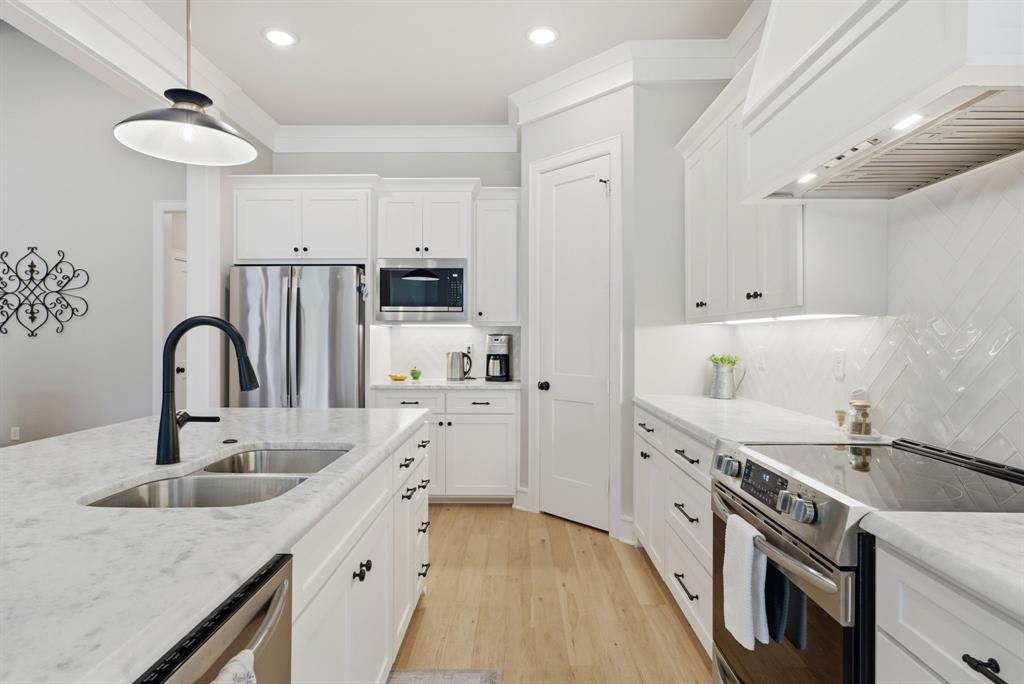 DEER POINT ESTATES - Residential