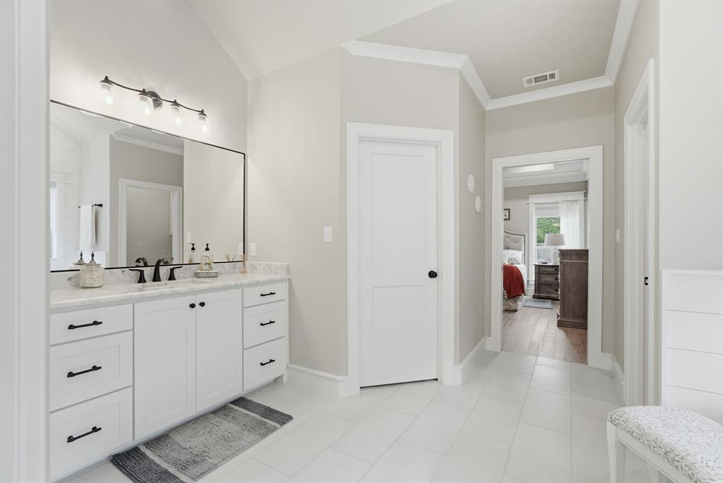 DEER POINT ESTATES - Residential