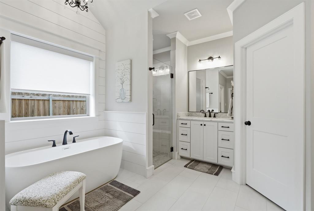 DEER POINT ESTATES - Residential