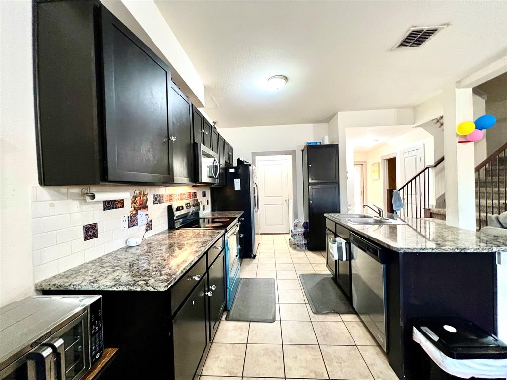 Newport Village At Trinity - Residential