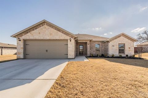 744 Stone Eagle Drive Azle TX 76020