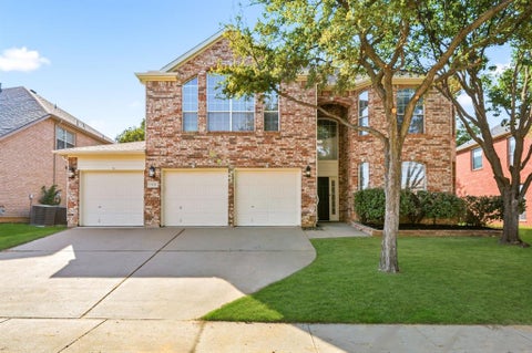 Photo of 7833 Harvest Hill Road, North Richland Hills, TX 76182 (MLS # 21405847)