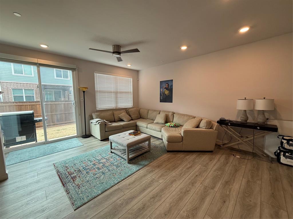 Woodbridge Townhomes - Residential Lease