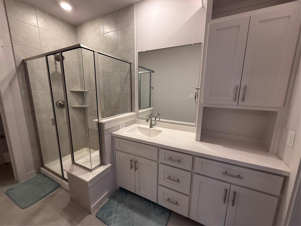 Woodbridge Townhomes - Residential Lease