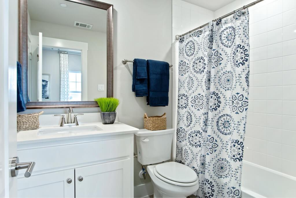 Woodbridge Townhomes - Residential Lease