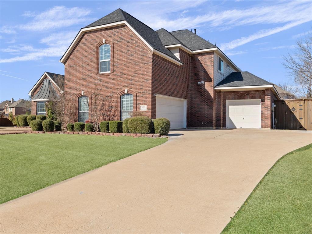 433 Shady Oaks Drive