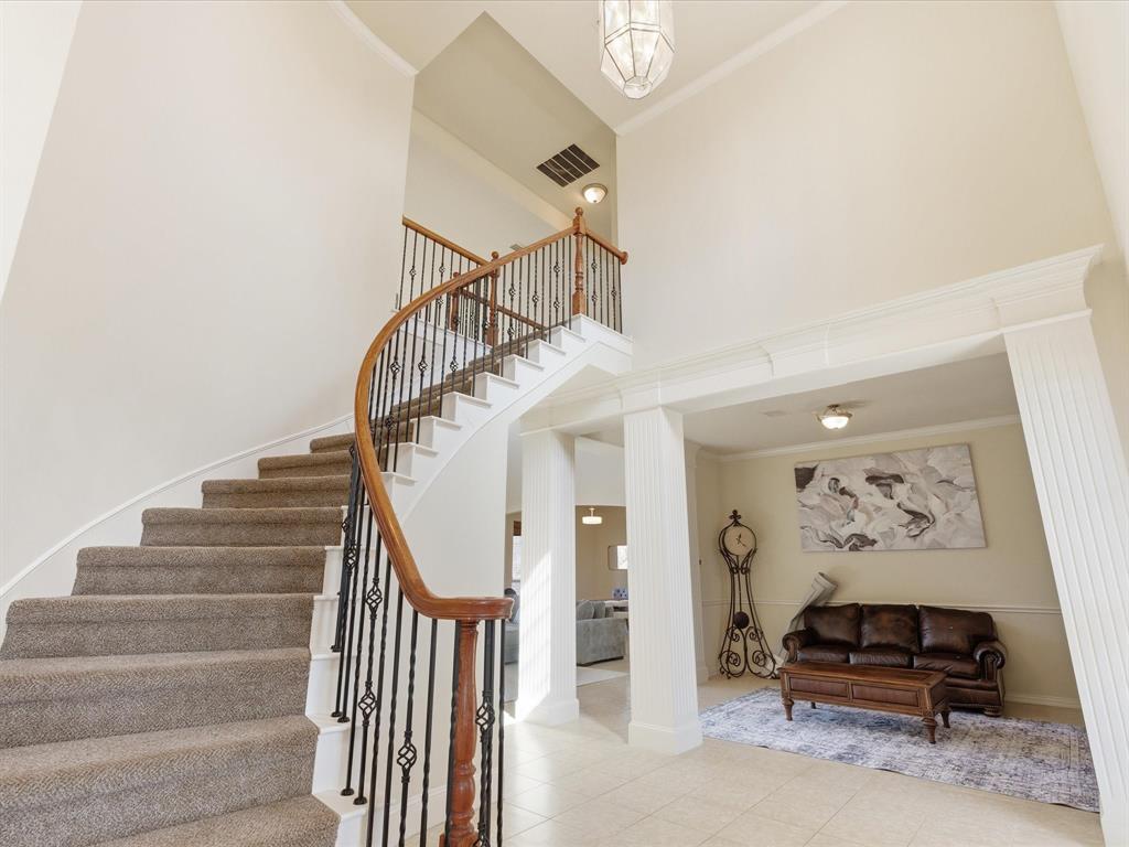 433 Shady Oaks Drive