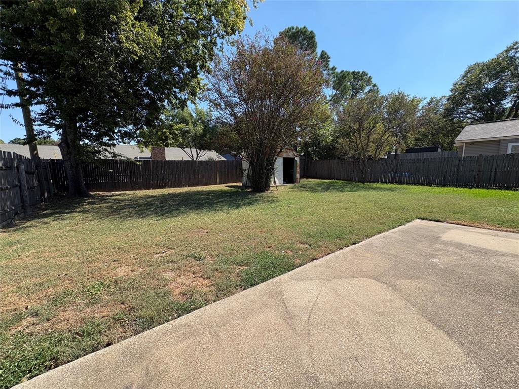 HOLLY HOLLOWS ADDITION %234 - Residential Lease