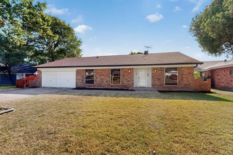 1208 Birch Street Hurst TX 76053
