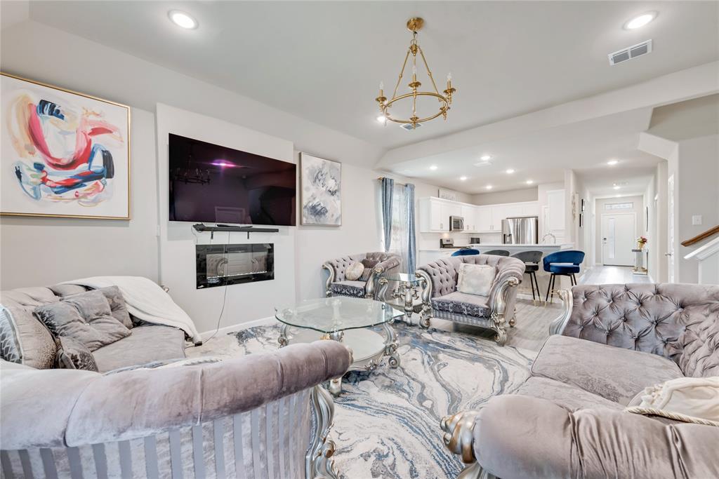 6123 Tawakoni Lane