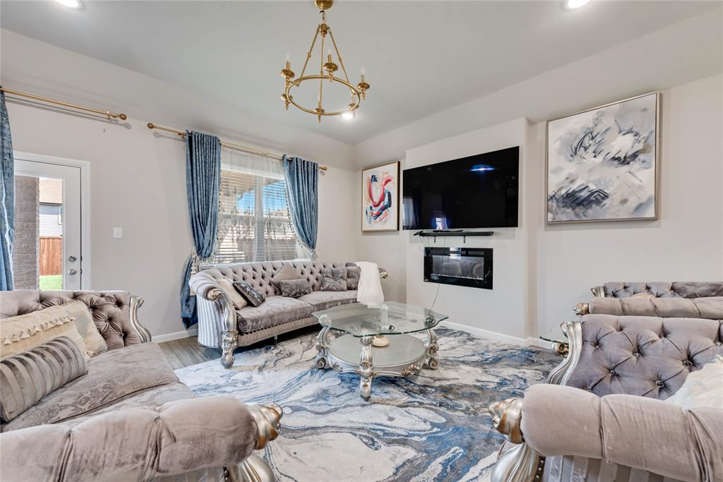 6123 Tawakoni Lane