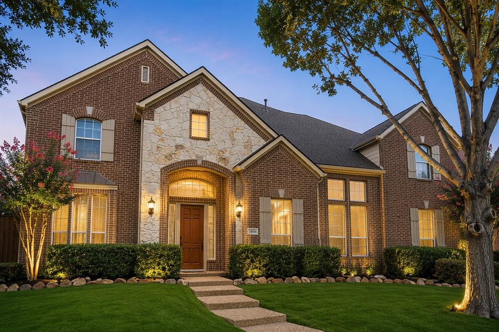 1804 Longwood Court