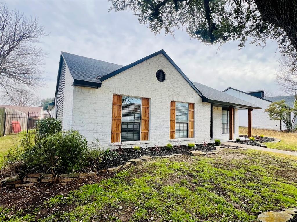 Country Meadow 01 - Residential