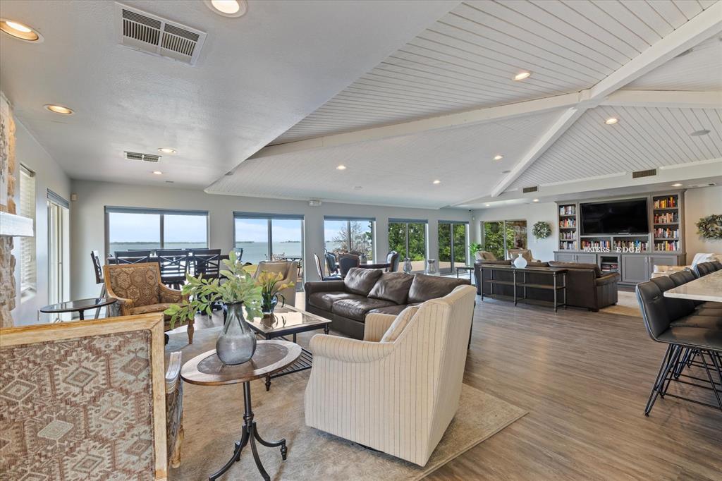 Lewisville Waters Edge II Condominium - Residential