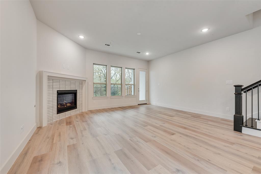 Lewisville Waters Edge II Condominium - Residential