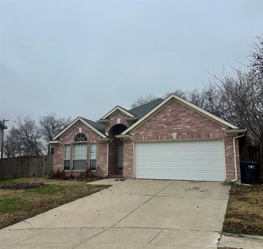 This 4-bedroom, 2-bath home offers incredible potential and just needs a little TLC and a new owner to bring it back to life! With an inviting open layout, it’s perfect for both hosting and everyday living. The kitchen features beautiful granite countertops and flows seamlessly into the living room — ideal for close-knit families and entertaining.

Step outside to a spacious backyard with a pool, the perfect setting for family fun and relaxation during those hot Texan summers.

Offered well below market value, this property presents a rare opportunity for investors or homeowners looking to build equity through updates and improvements. Don’t miss your chance to own a great home at a steeply discounted price — schedule your showing today!