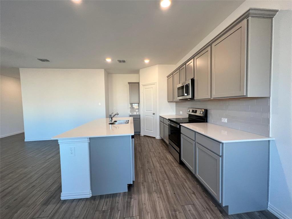 Reserve at Chamberlain Xing Ph 3 - Residential Lease