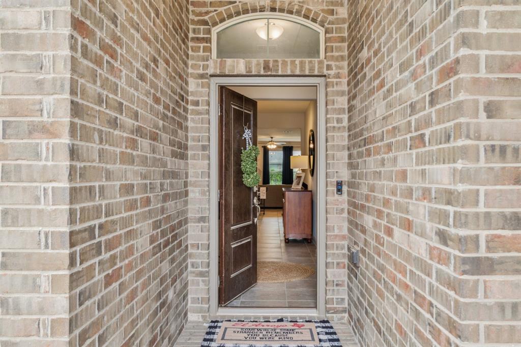 2417 Rooster Lane