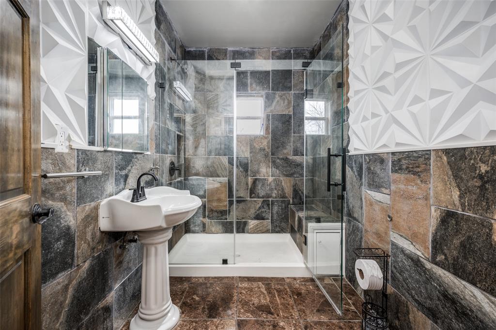 GILLIAM - Residential