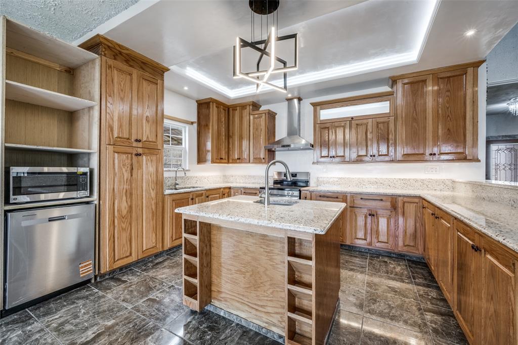 799 County Road 1596