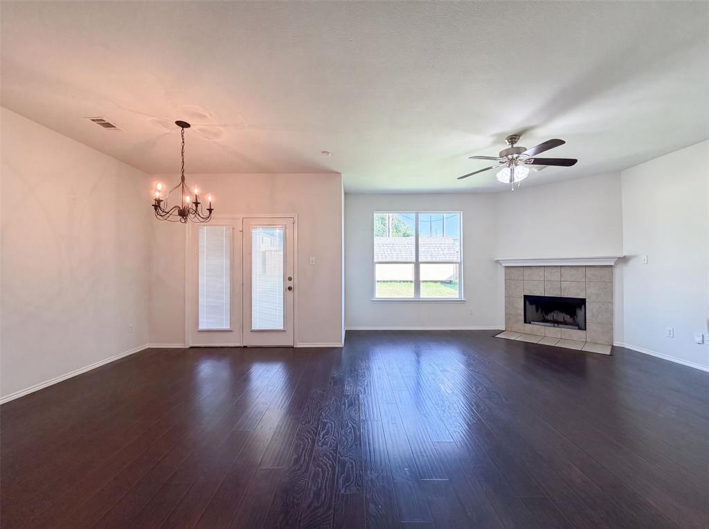1411 Niagara Falls Court