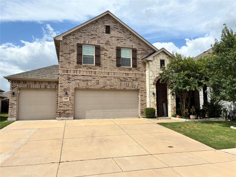 Photo of 1909 Drover Creek Road, Aubrey, TX 76227 (MLS # 21334945)
