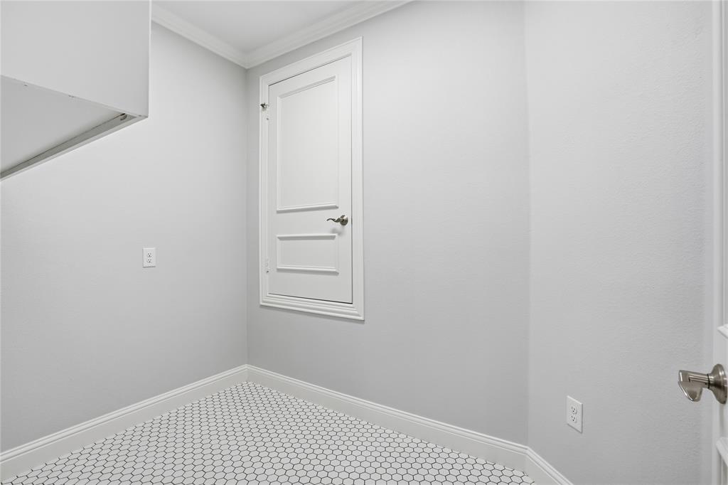 Southlake Town Square Brownsto - Residential