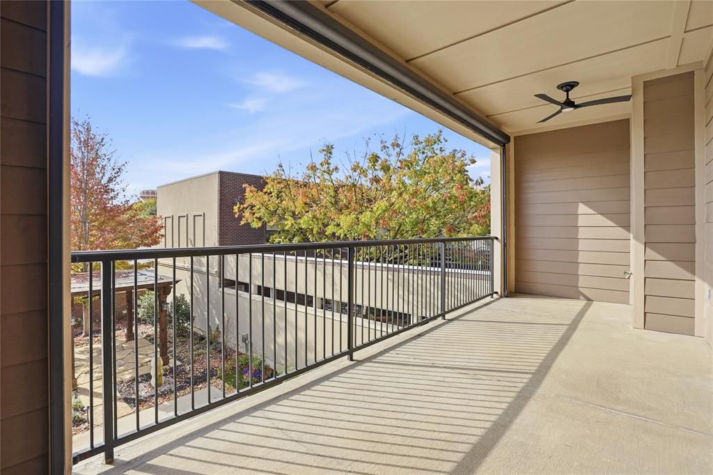 Southlake Town Square Brownsto - Residential