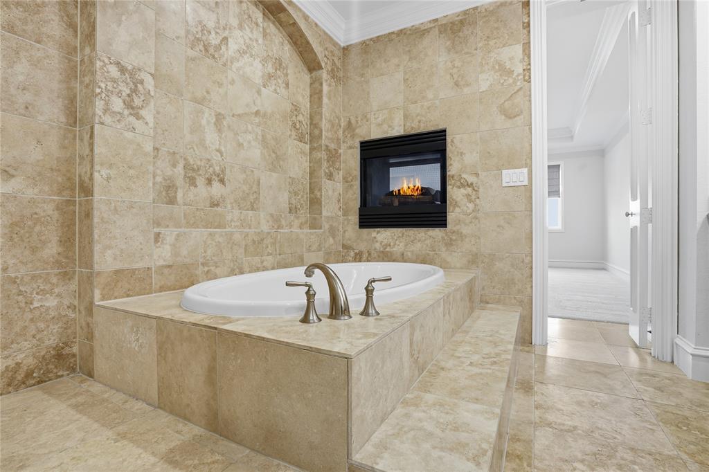 Southlake Town Square Brownsto - Residential