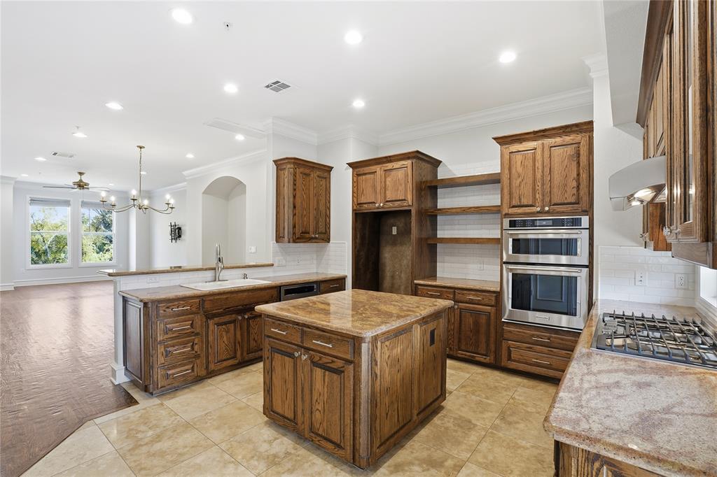 Southlake Town Square Brownsto - Residential